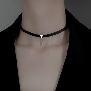 2023 New chocker Collar Necklace Cyber Celebrity Geometric Design Black Leather Rope Clavicle Chain Elegant Simple Pendant