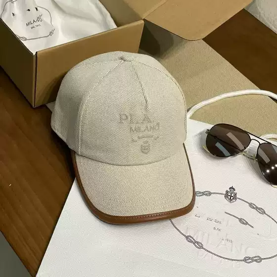 High-Quality New Canvas Fabric P Brand Baseball Cap Simple Versatile Couple Sun Hat Fashion Casual Duckbill Cap