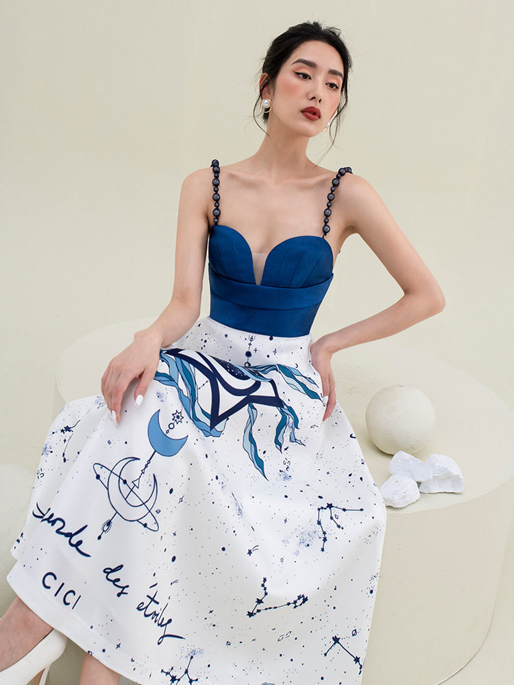 Đầm maxi nữ thắt eo in họa tiết cổ V không tay — Màu như ảnh chi tiết 3