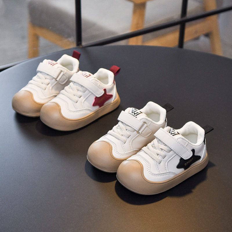 Baby sneaker Children's Small Board Shoes Boys' Soft Sole Non-Slip Kick-Proof Baotou Footwear Girls' Small White Shoes Trendy