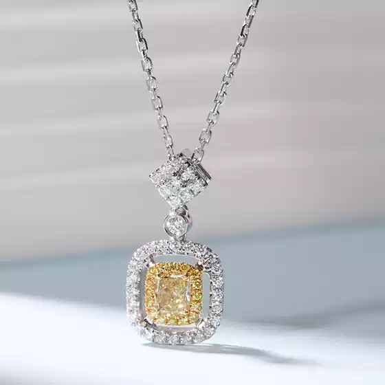 Live Drainage Luxury Group Inlaid with Full Diamond Synthetic Square Pillow-shaped Yellow Diamond Necklace Micro-inlaid with Small Sugar Elegant Pendant