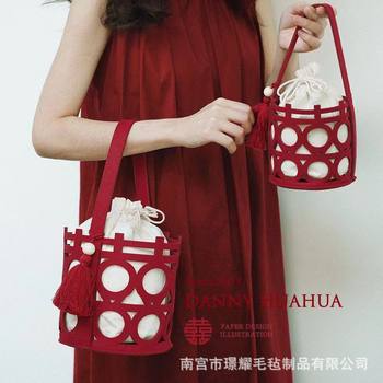 New Chinese style hand gift bag felt hollow out Xi character portable gift box candy bag double Xi character felt bag