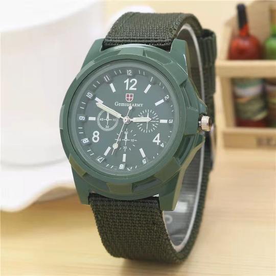 Hot-Selling Male Fashion Nylon Woven Belt Gemius Swiss Watch Luminous Sports Watch Military Watch Men