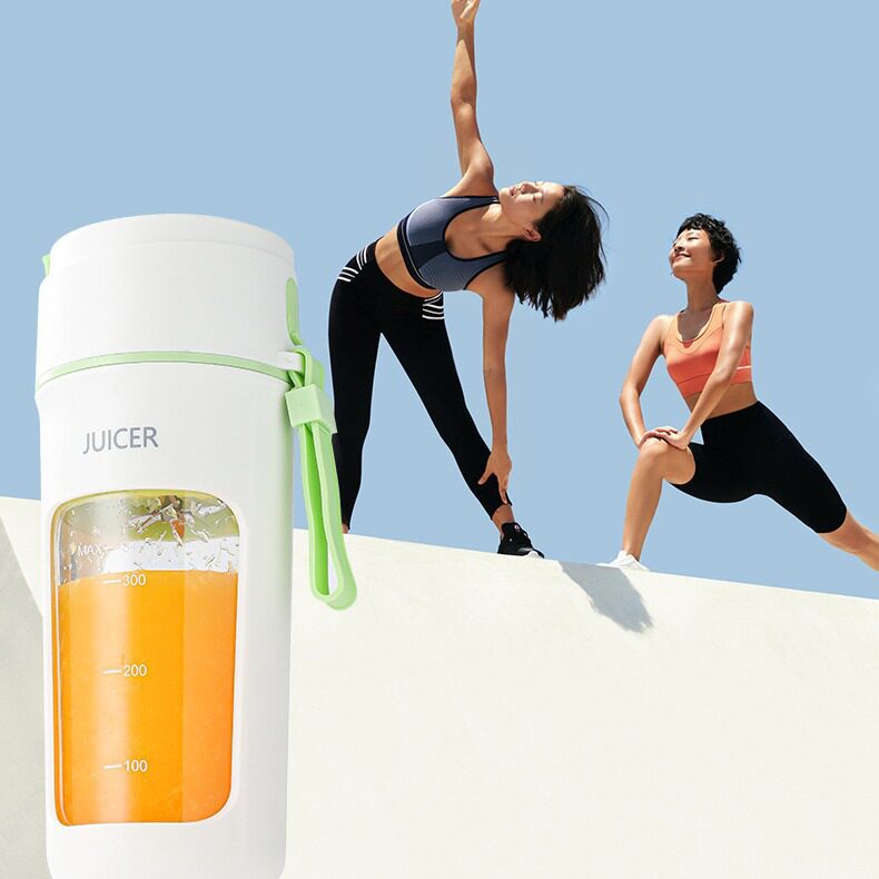 数显新款榨汁机家用小型便携式水果榨汁杯户外多功能电动果汁机