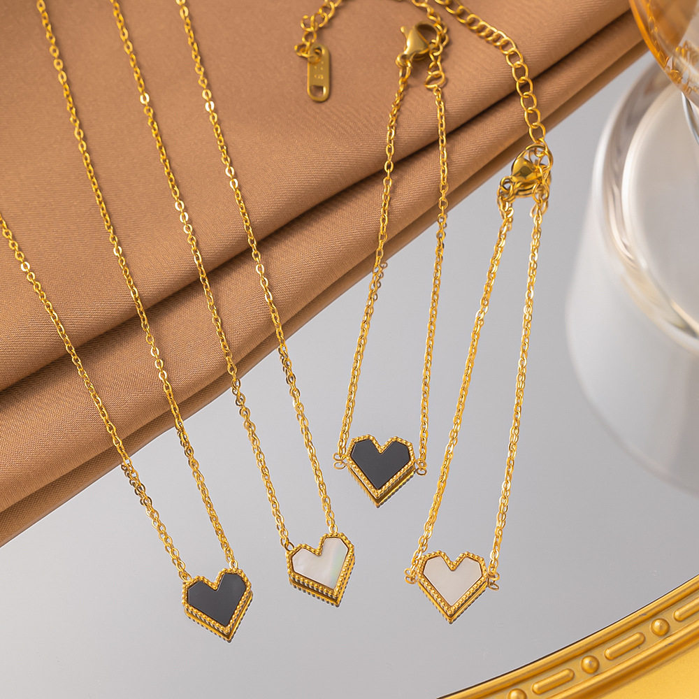 Cross-border Stainless Steel Cold Wind Love Fritillaria Extra Simple Wind Furnace Real Gold Necklace Female Ins Cyber Celebrity Clavicle Chain Female