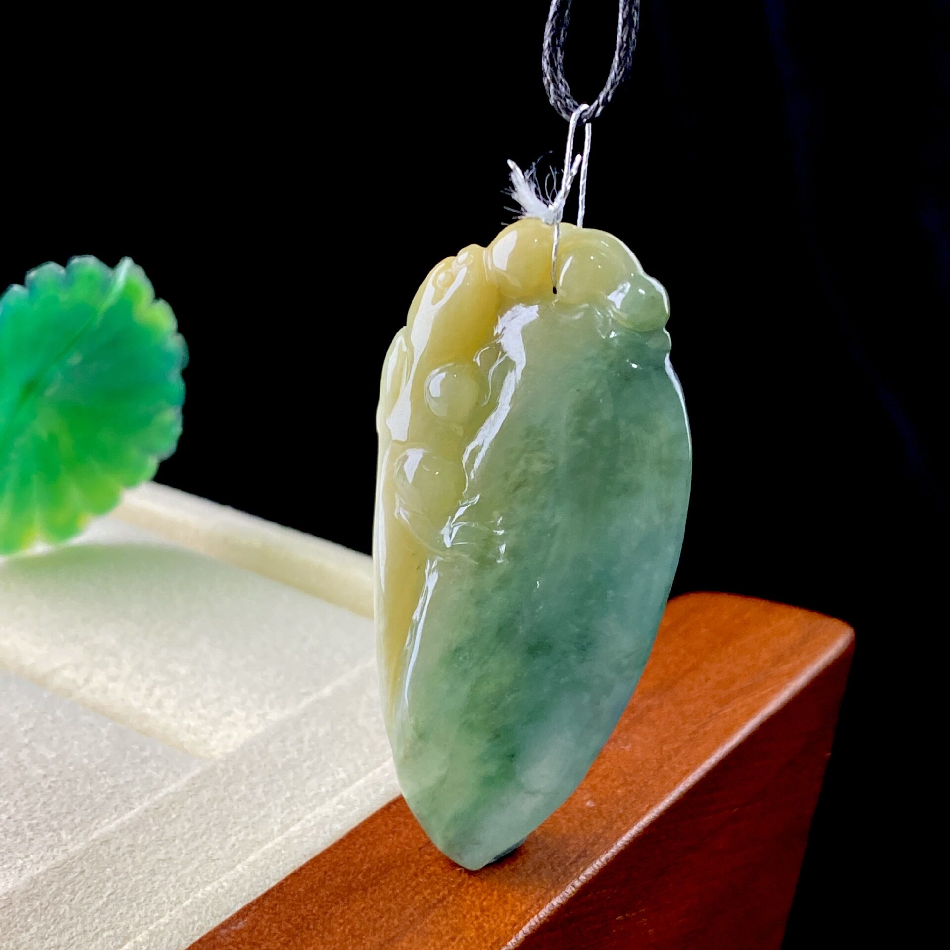 Natural A-Grade Burmese Jade Pendant Double-Color Fortune Gourd Necklace Accessory Key Phone Charm Jade In-Stock Wholesale