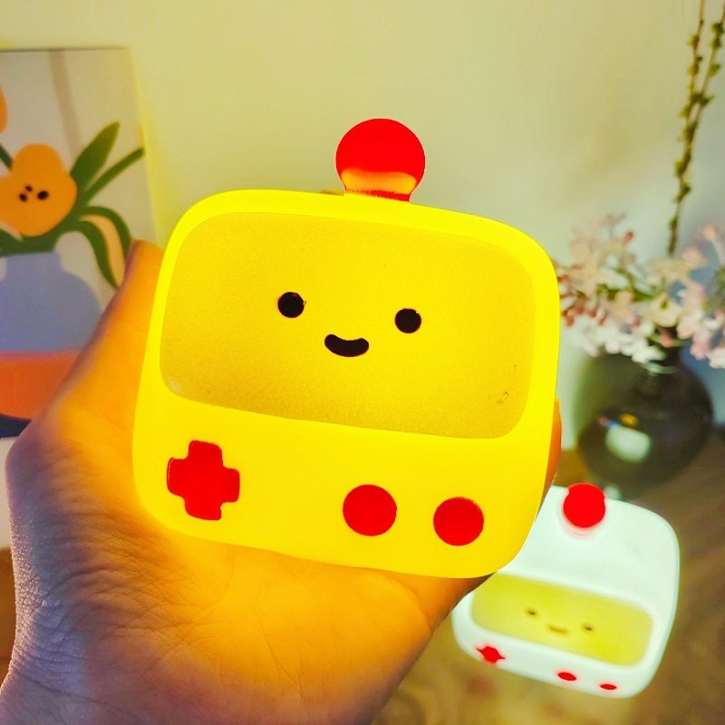 爆款网红发光玩具批发夜市摆摊小商品儿童小夜灯圣诞节生日伴手礼