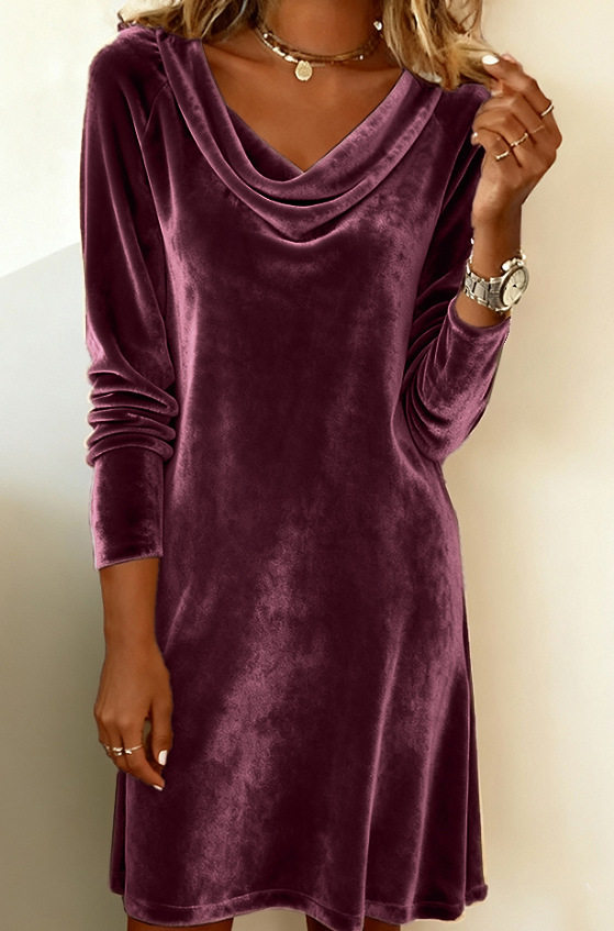 Velvet Long Sleeve Dress Solid Color Flattering Silhouette Elegant Neckline Winter Fashion for Women Wholesale