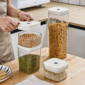 Sealed Jar Household Grain Kitchen Noodles Storage Box Food Grade Plastic Snacks Nut Dry Storage Jar