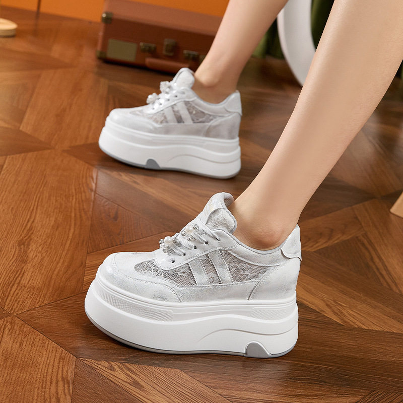 Dép sandal nữ quai chữ V đơn giản, đế wedge cao 8 cm, mũi tròn — Bạc, Len nguyên chất