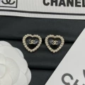 B673 earrings