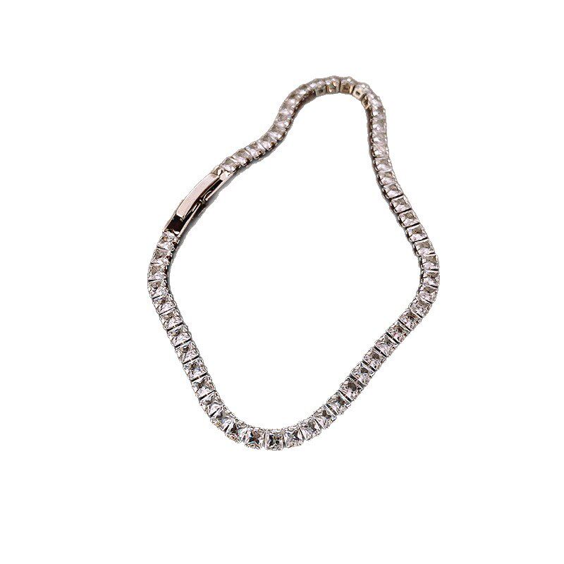 High-grade Light Luxury Zircon Four-petal Flower Bracelet Women's Fashion All-match Cross-border Qixi Festival Jewelry Yiwu Accessories