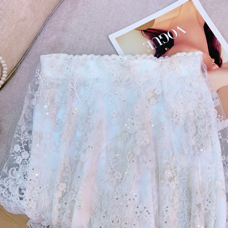 Chân váy midi dáng xòe thêu hoa toàn bộ viền lượn sóng — Đen tuyền, Trắng ngọc trai, Xám bạc