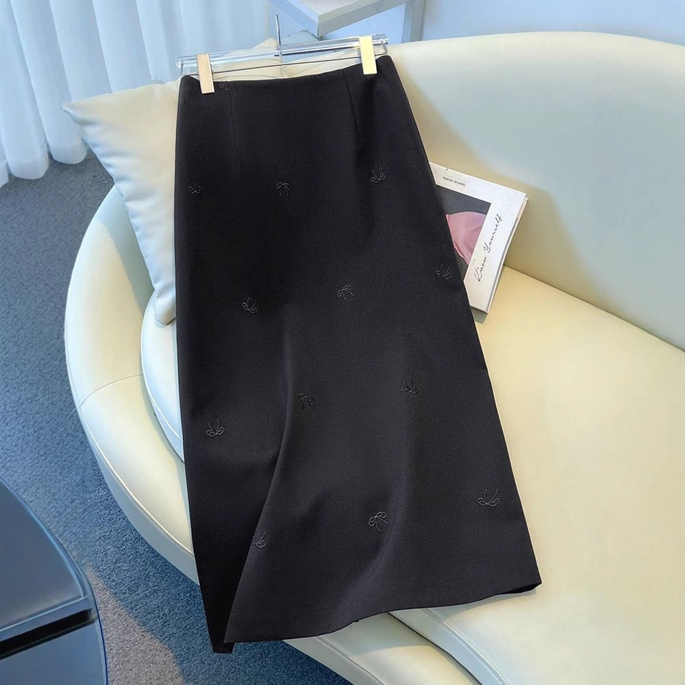 High Waist A Line Skirt with Butterfly Embroidery Mid Length Design Spring Autumn Fashion