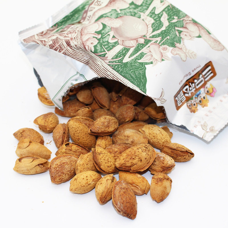 Three Squirrels Hand-Peeled Almonds 100g Healthy Nuts Dried Fruit Snacks Snacks Specialty Group Purchase Gift Large Grains