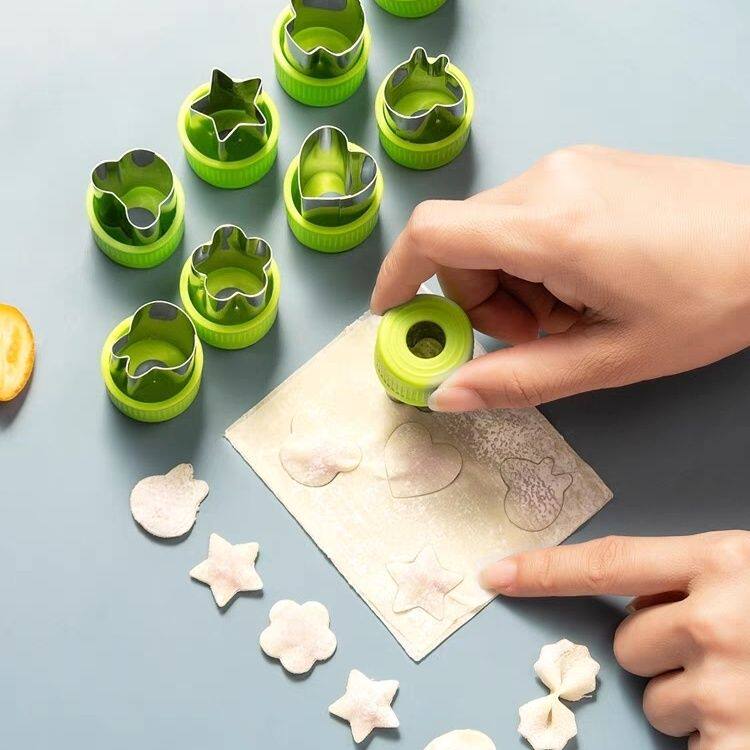 Chaos Mold Baby Butterfly Noodle Embossing Tool Baby Fruit Cutting and Grinding Tool Food Supplement Wonton Kidsren's Wonton Dumplings