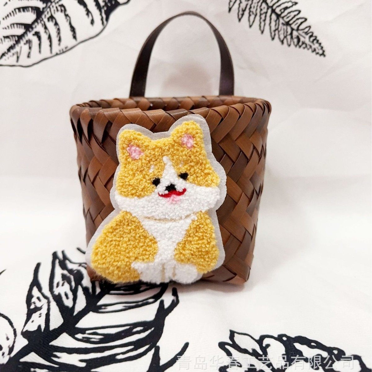 Imitation Rattan Hand-Woven Onion, Ginger, and Garlic Storage Basket, Wall-Mounted Storage Basket for the Entrance, Home Flower Arrangement Basket