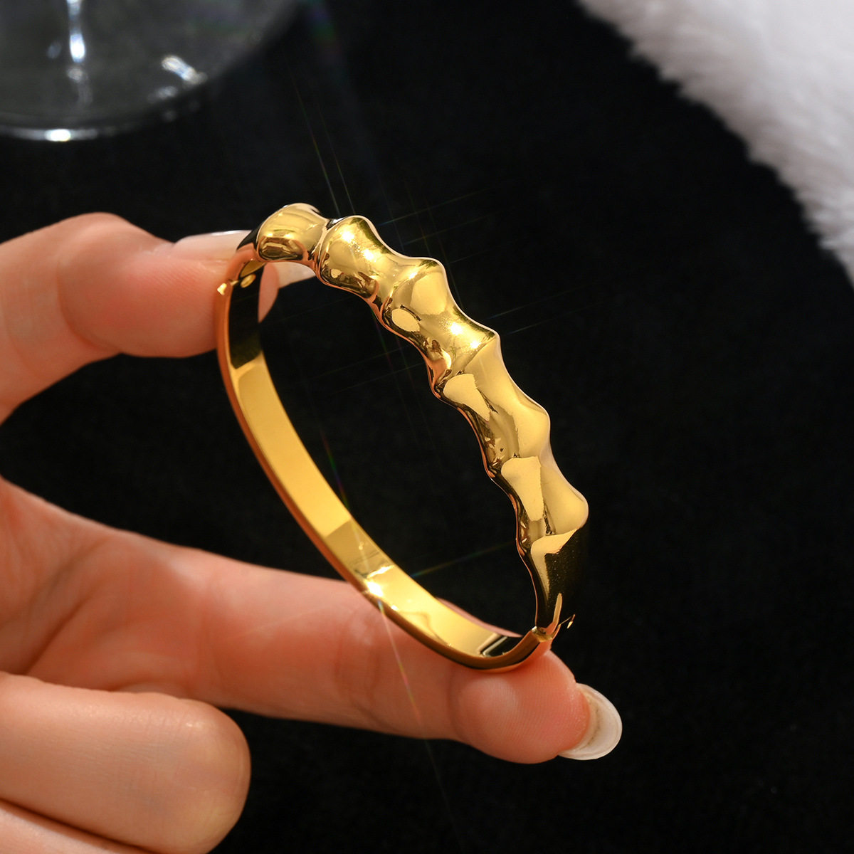 欧美热卖时尚不锈钢金色手镯不易褪色18K不锈钢首饰gold bangles