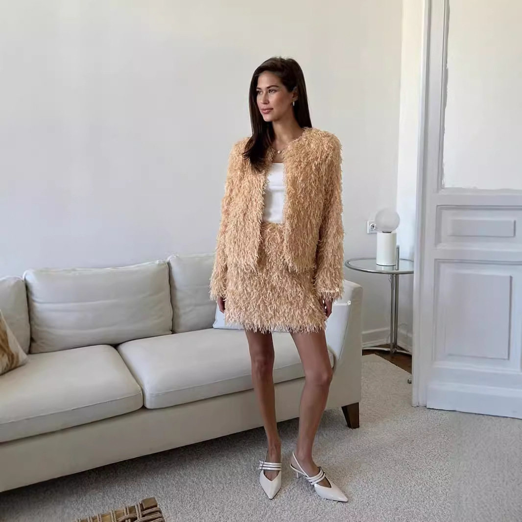 Fringe Jacket Set for Women Elegant Short Top and Skirt Autumn Winter Fashion Wholesale Available