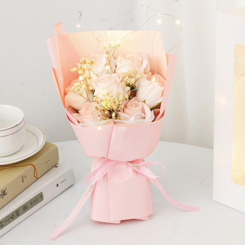 満天星 + 7輪薔薇【少女粉】ランプ付き贈答袋