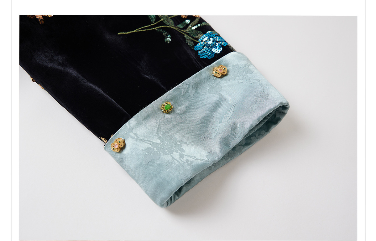 Áo sơ mi nữ dài tay satin dập nổi hoa đính sequin dáng rộng — Màu chàm (tóc trong cùng ngày), Màu Indigo (Tóc 7 ngày)