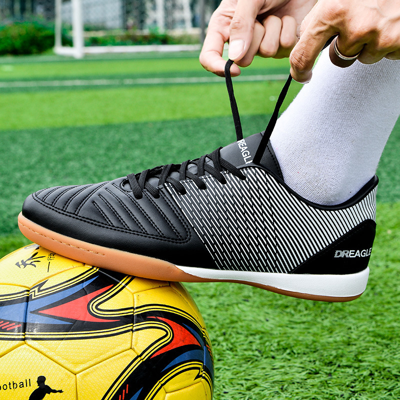 Giày bóng đá nam cổ thấp đinh gãy tập luyện thi đấu size 38-45 — DR07 đinh gãy đen trắng, DR07 đinh gãy vàng đen
