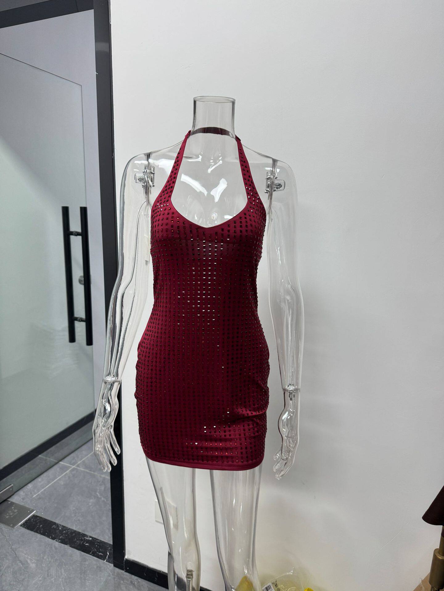 2025跨境新款欧美性感时尚女装派对性感挂脖烫钻修身包臀连衣裙