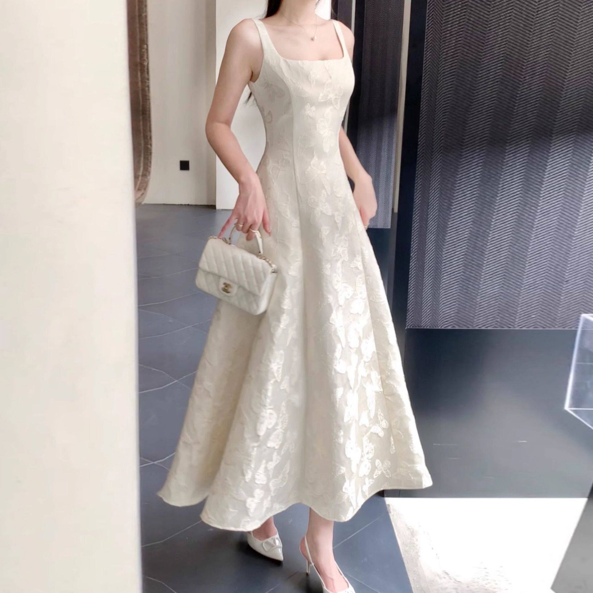 Chân váy bút chì nữ ôm eo cao, phong cách Pháp, thêu hoa 3D — Trắng Bargar