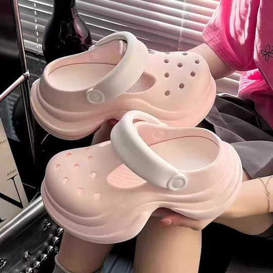 9018 Hole Shoes