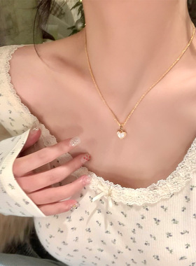 AB面设计红色爱心贝母项链轻奢双面可戴级感项链气质百搭锁骨链