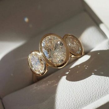 High-End Fashion Oval Diamond Ring, Retro Light Luxury Versatile Ring Wholesale