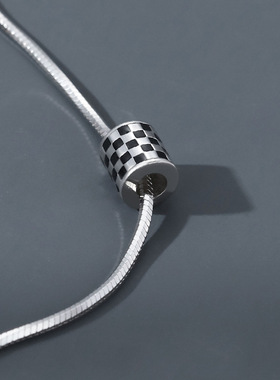 黑白棋盘小蛮腰士吊坠