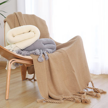 Nordic Ins Style Solid Color Thick Knitted Blanket with Large Tassels, Suitable for Sofa, Leisure, Nap, and Bed End in Guesthouses
