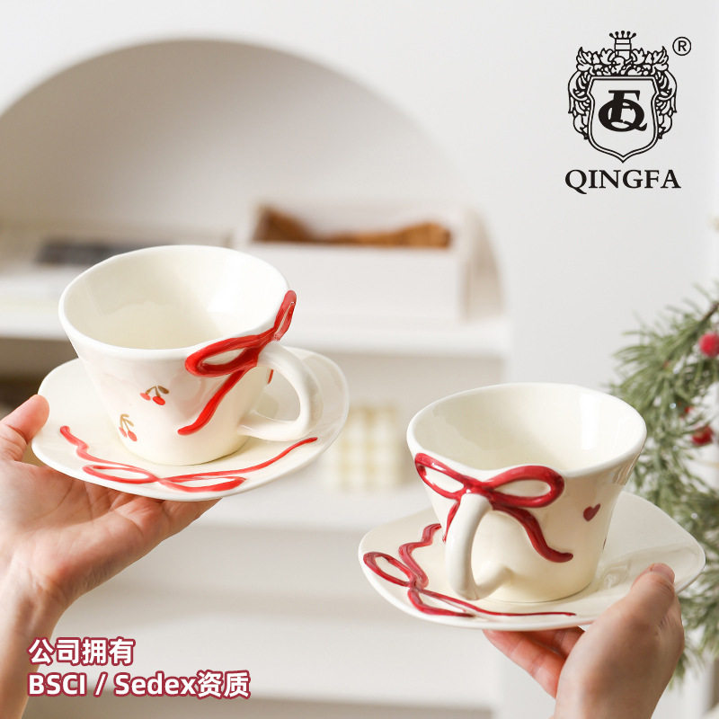 кофейная чашка ins wind bow coffee cup изготовленная на заказ в подглазурном цвете, расписанная вручную красная керамическая чашка и блюдце, набор бытовых чашек для латте Изображение 1