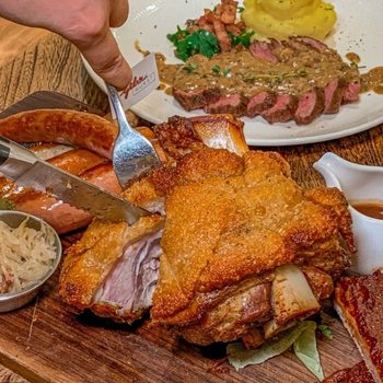 Delicious Crispy German-Style Salted Pork Knuckle, Raw and Marinated, about 500g, Crispy, Convenient, Factory Wholesale