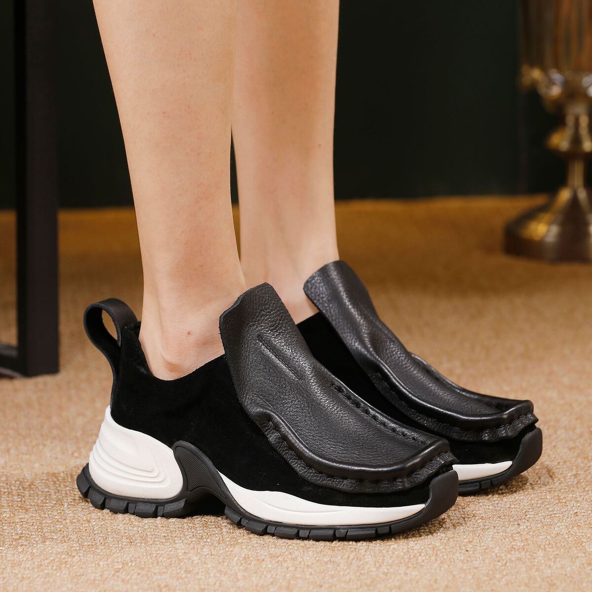Giày sneaker nữ da bò thật đầu tròn gót vừa phong cách thanh lịch — đen, màu nâu