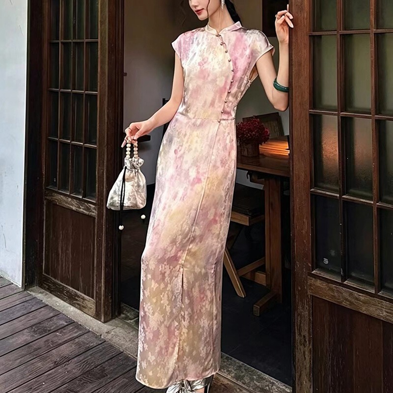 Đầm dáng sườn xám cổ đứng tay ngắn họa tiết hoa dáng ôm — Phấn hồng, Xanh rậm rạp, Xanh vàng
