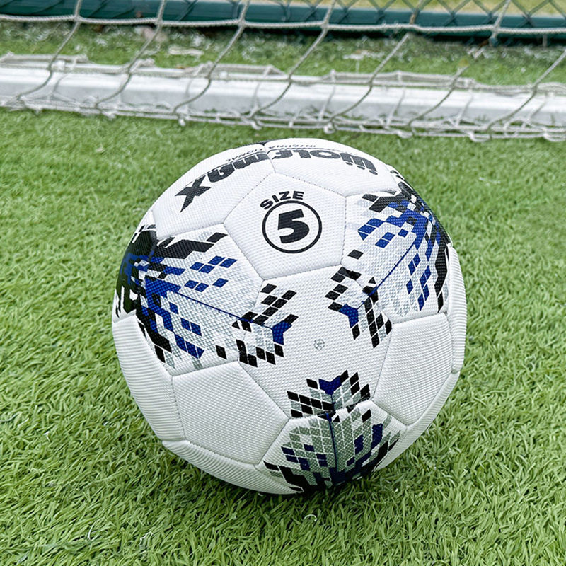 Riding children's football No. 4 primary and secondary school students No. 3 No. 4 No. 5 World Cup training competition special wear-resistant explosion-proof