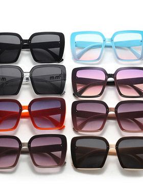 新款欧美时尚大框素颜太阳镜女潮流百搭网红街拍显脸小级感墨镜