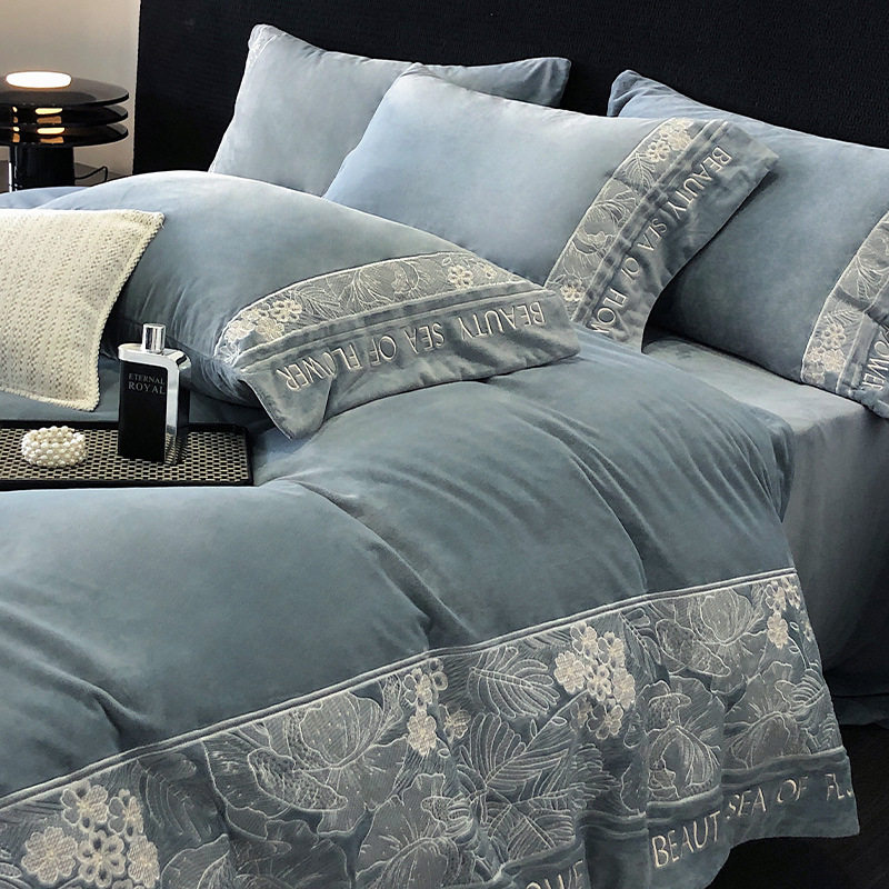 High-end Class A baby velvet milk velvet four-piece set autumn and winter thickened coral velvet embroidery quilt cover advanced bedding 4