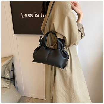 2025 New Niche Design Shoulder Crossbody Women's Bag All-match High-end Texture Dumpling Bag Travel Portable Cloud Bag