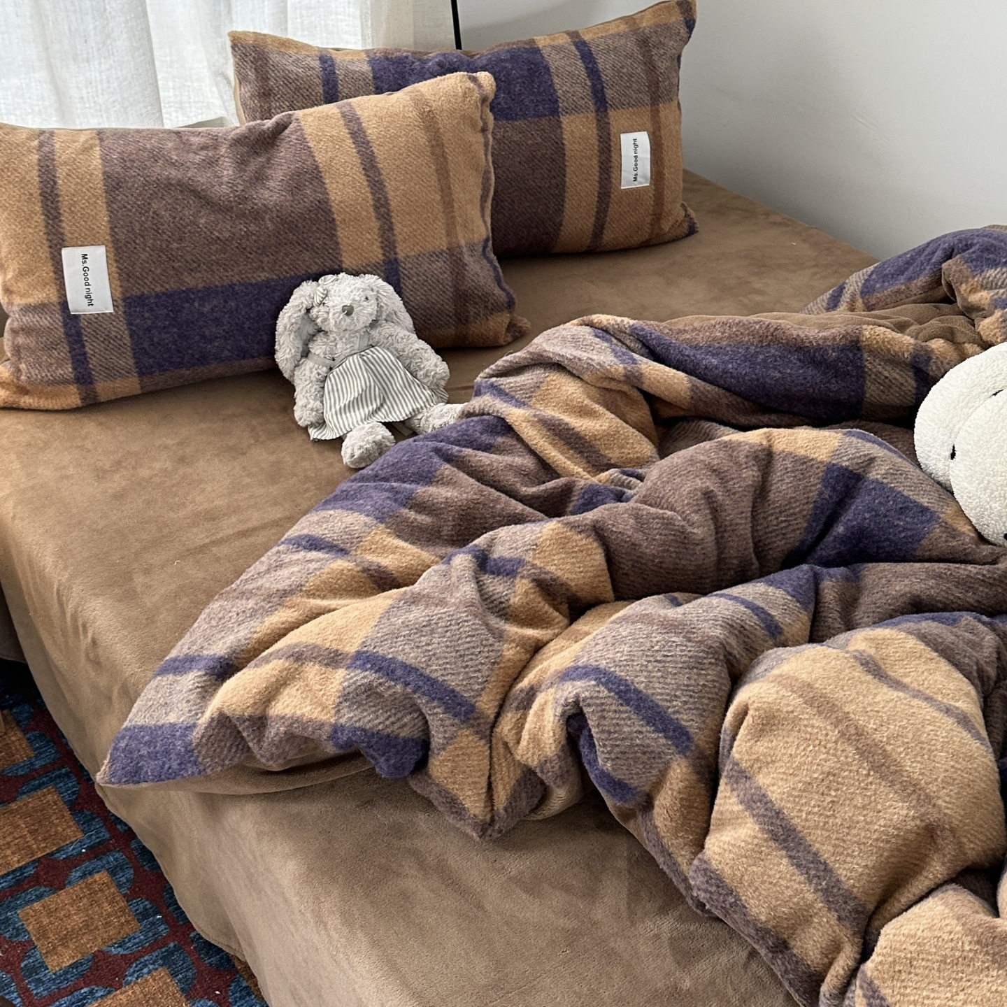 British Style Ins Simple Plaid Imitation Cashmere Warm Milk Velvet Four-Piece Set Winter Coral Velvet Three-Piece Fitted Sheet Set 4