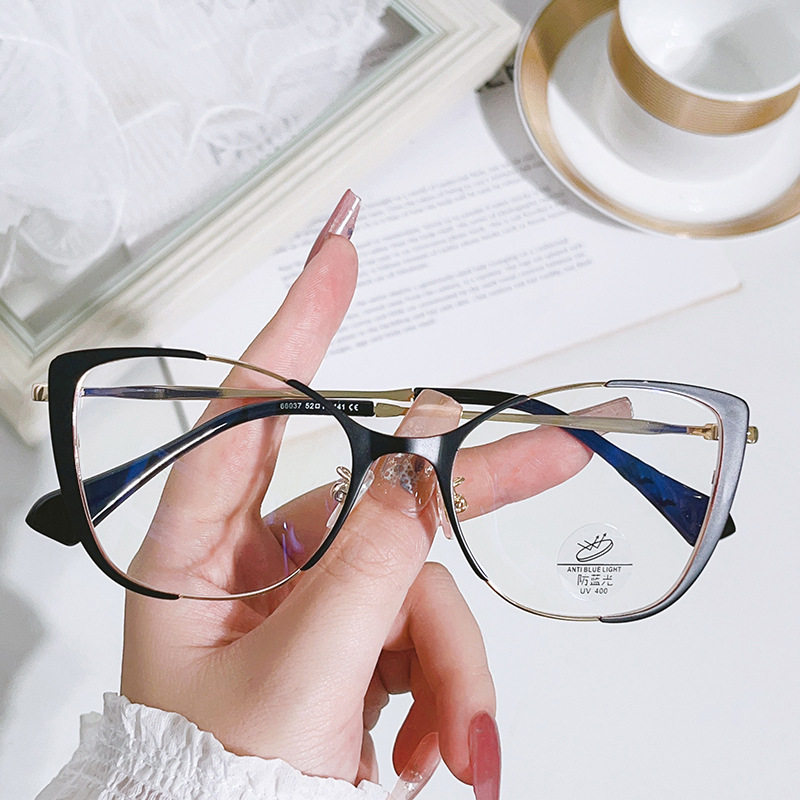 Anti-blue Light Retro Cat's Eye Glasses Frame New All-match European and American Metal Fashionable Glasses Frame Premium Sense