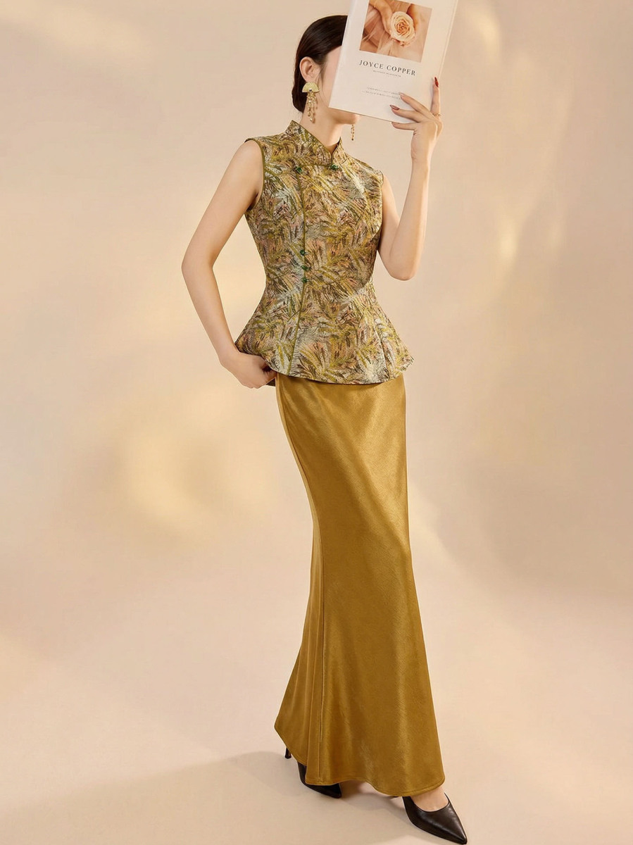 Bộ áo gile dệt jacquard cổ cao không tay kèm chân váy dài chữ A họa tiết hoa — Chân váy vàng hổ phách (giao hàng trong 7 ngày), Chân váy xanh lá trúc (giao hàng trong 7 ngày), Áo gile dệt jacquard (giao hàng trong 7 ngày), Áo gile dệt jacquard (giao hàng trong ngày)