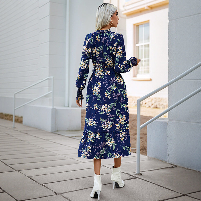 Floral Print Long Sleeve Dress Elegant Design Comfortable Fabric Autumn Collection Perfect for Casual or Formal