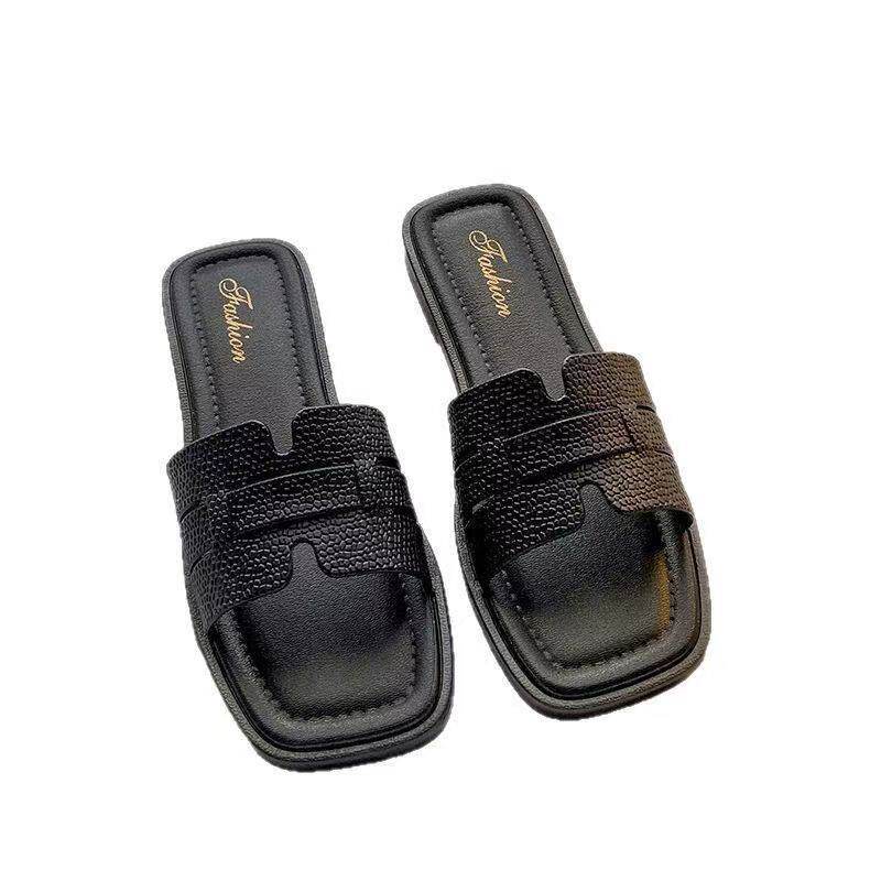 Korean version of slippers women's one-word new flat-bottomed net red out summer wear small fragrant style high-end beach slippers wholesale