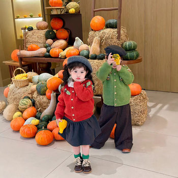 Girl's Red Knitted Cardigan with Hand-Embroidered Ins-Style Jacket, Winter Green Little Bee Sweater