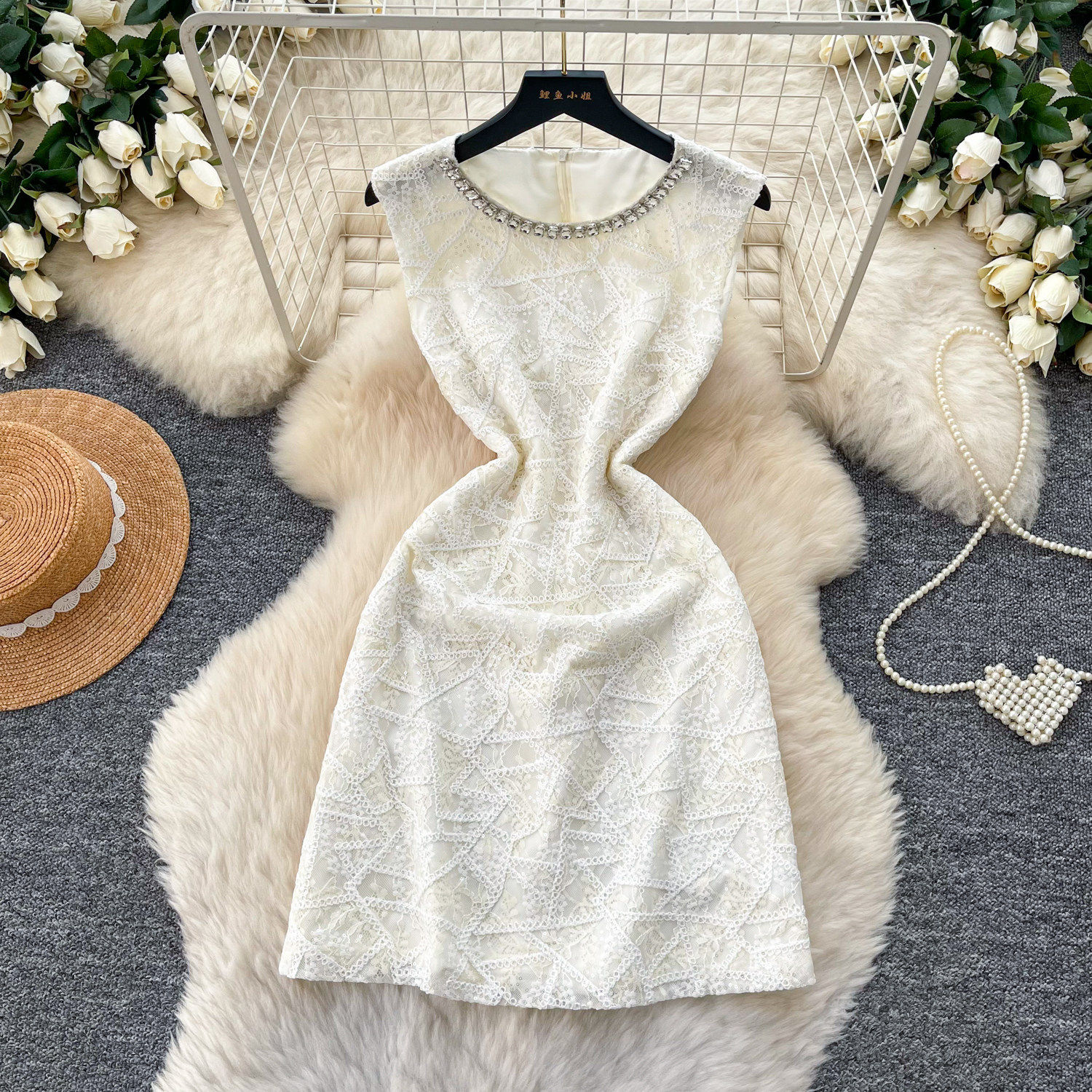 Lace and Sequin Cocktail Dress Slim Fit Embellished Elegant Design Perfect for Parties and Special Occasions