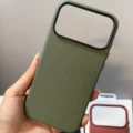 Green [with logo] [magnetic + animation {white circle half screen} + packaging]