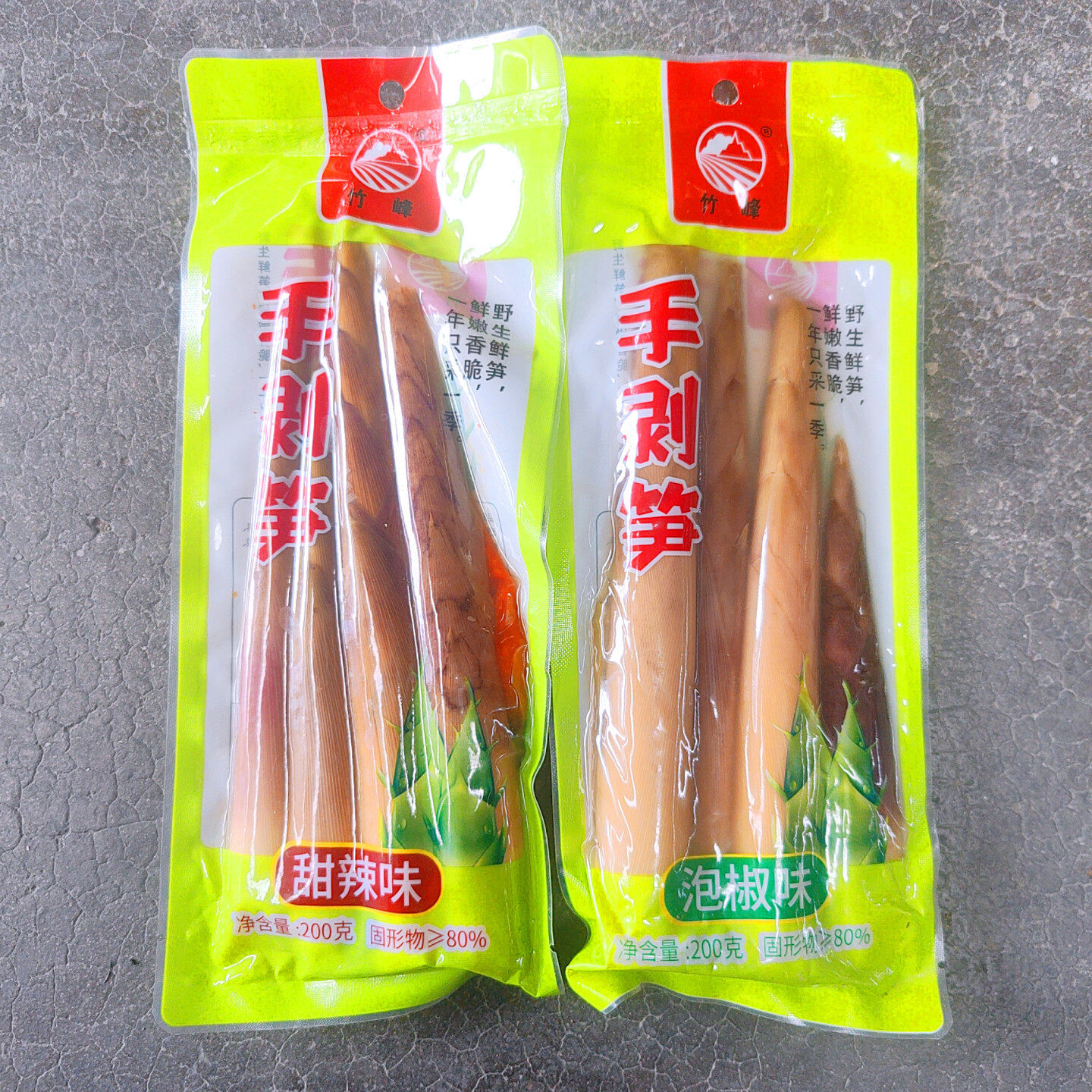Trendy Snacks: Pickled Pepper Hand-Peeled Bamboo Shoots, Sweet and Spicy Bamboo Shoot Tips, Spicy and Crispy Bamboo Shoots, Large Package with a Crispy Texture